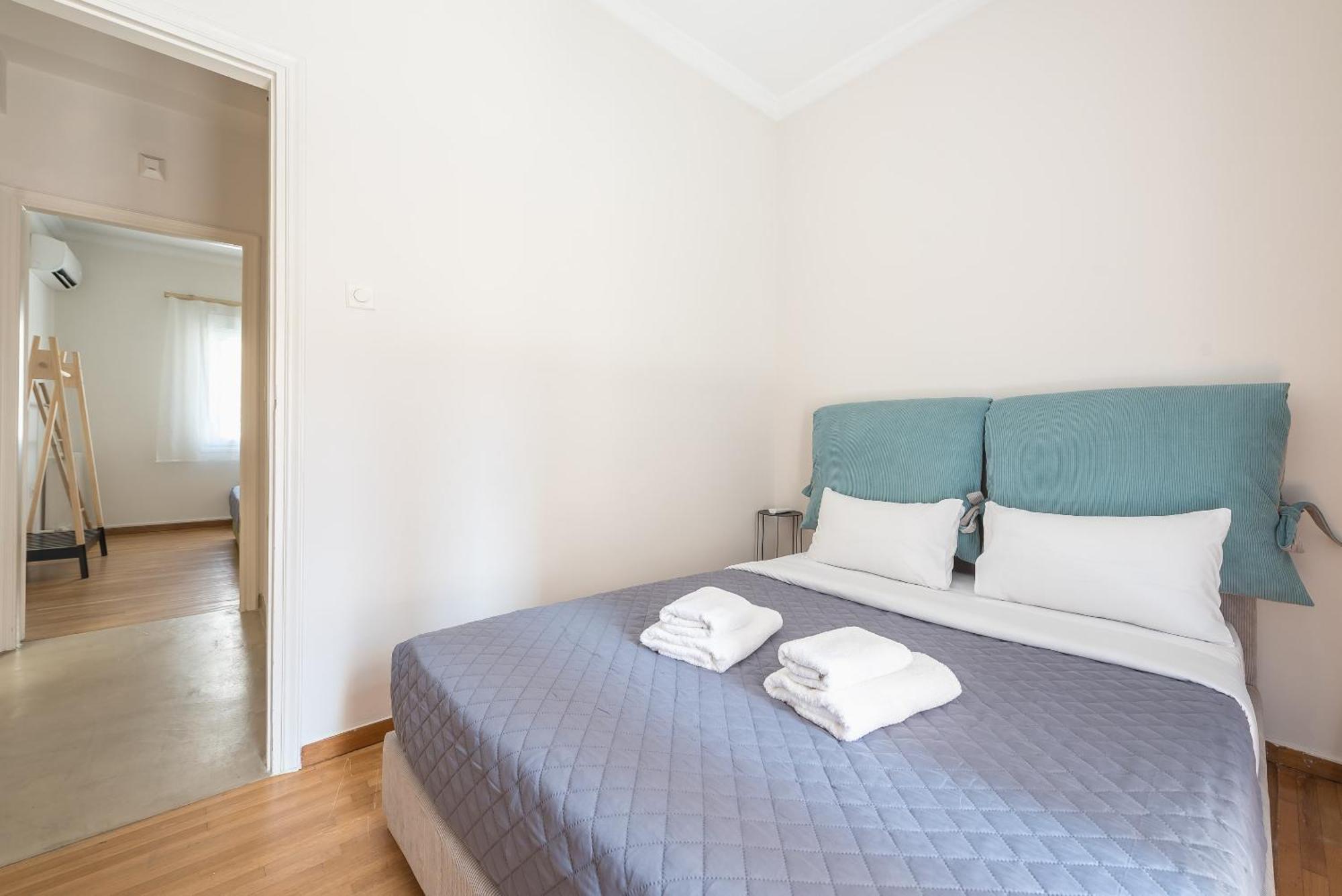 アテネStylish 2 Bd Urban Retreat Near Panormou Metroアパートメント エクステリア 写真