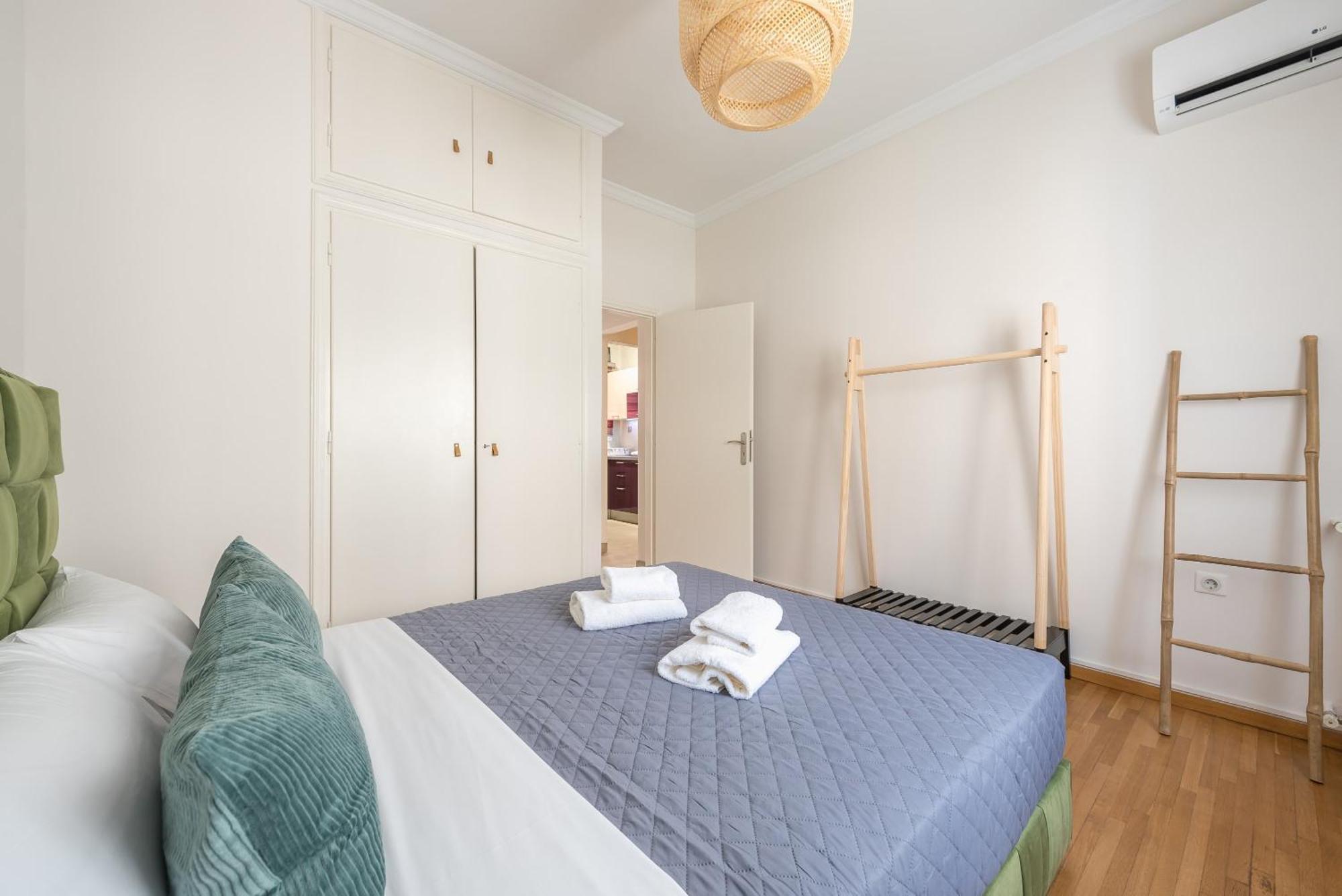 アテネStylish 2 Bd Urban Retreat Near Panormou Metroアパートメント エクステリア 写真
