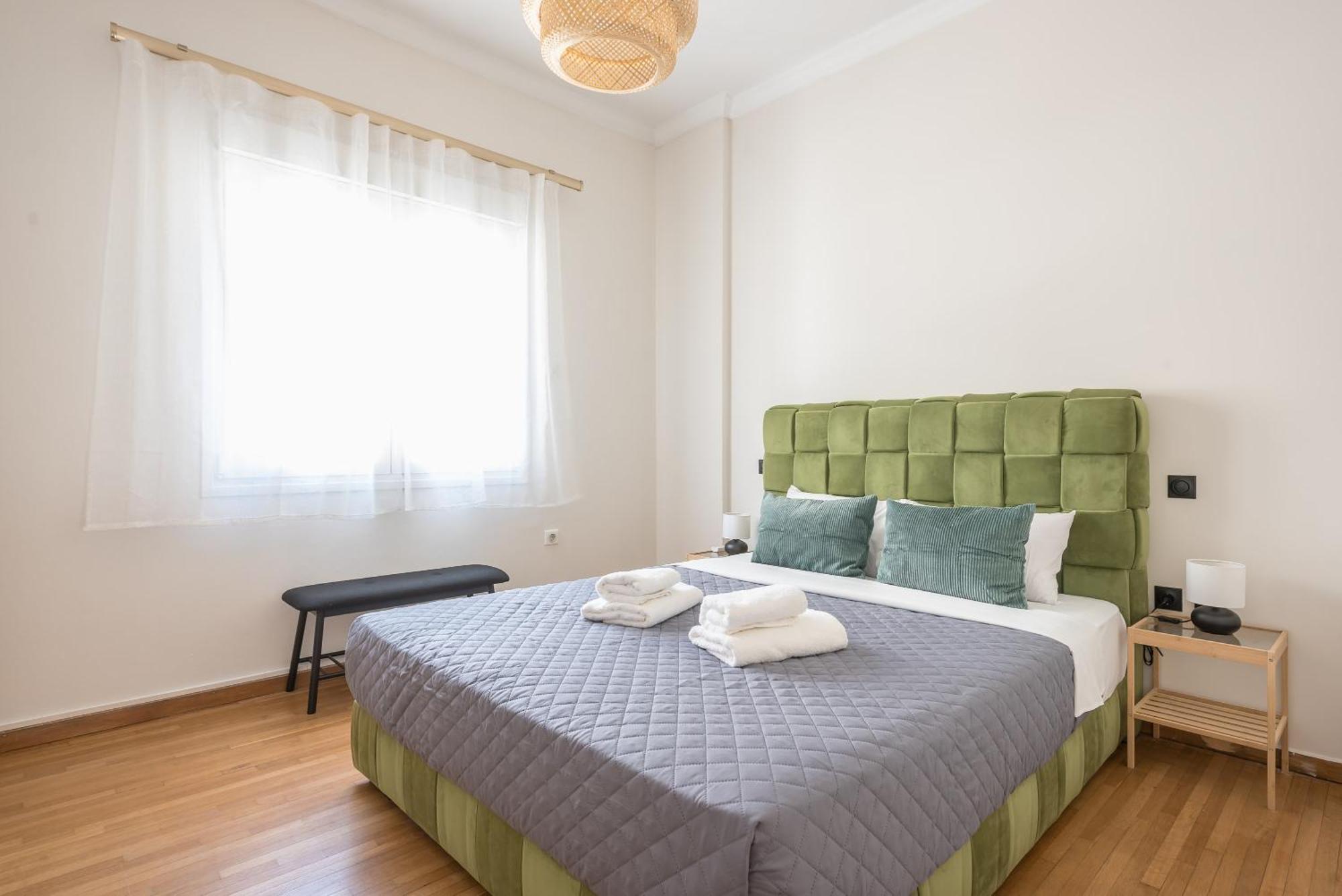 アテネStylish 2 Bd Urban Retreat Near Panormou Metroアパートメント エクステリア 写真